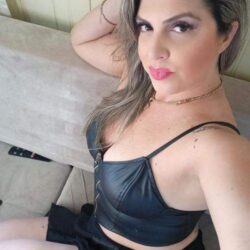 Dicker Arsch und fette Titten an denen man nicht vorbei geht