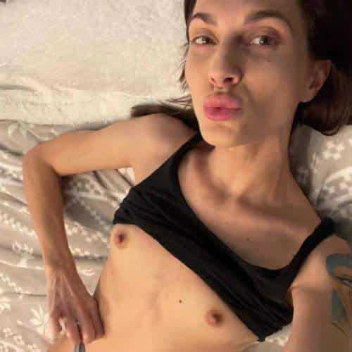 Kleine Brüste sind hoffentlich genau dein Fetisch